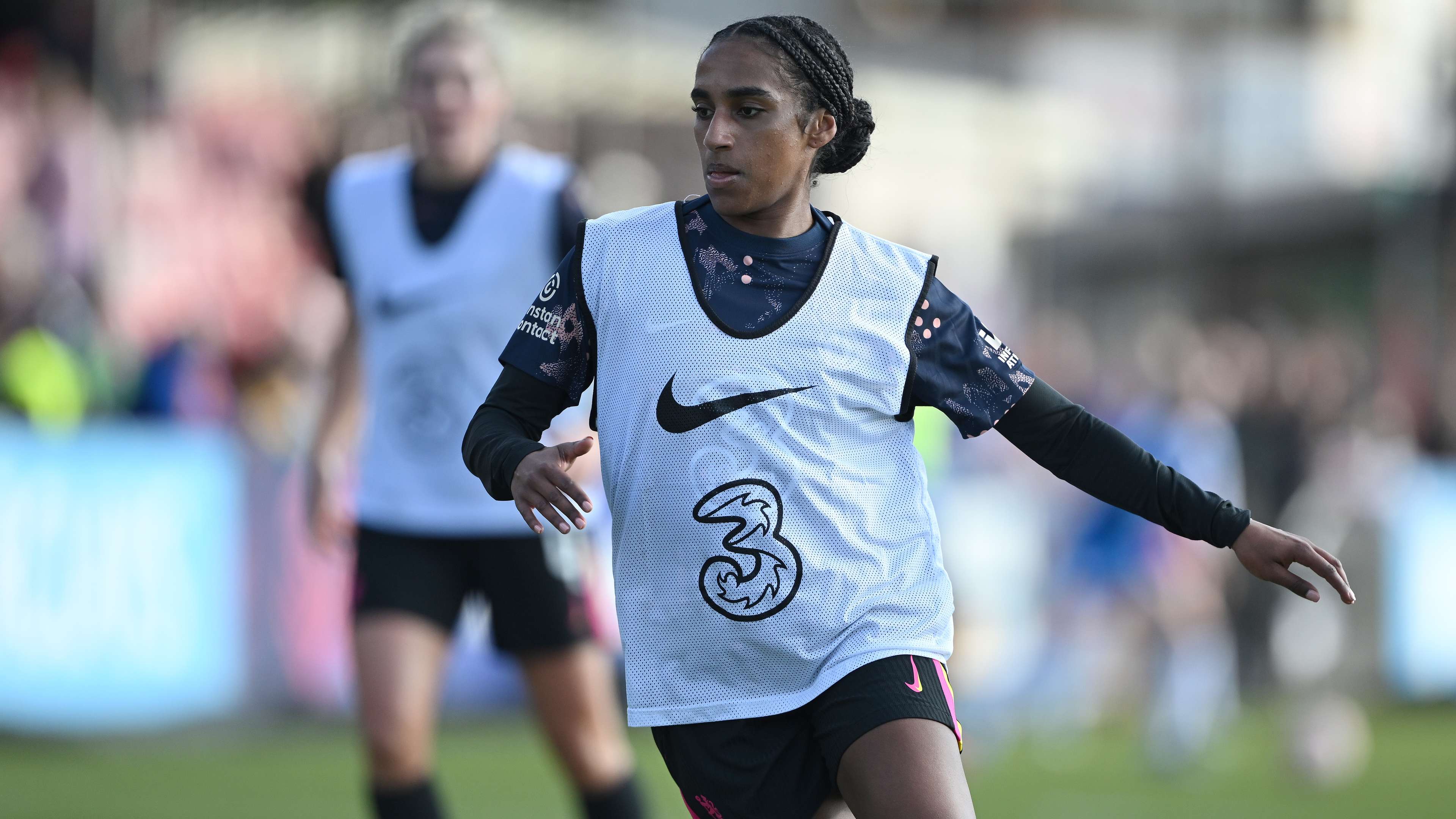 相较之下 相较之下